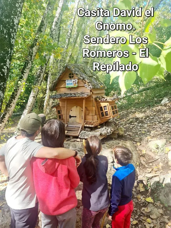 Villa La casa junto al Sendero del Río Los Romeros 0*,  España